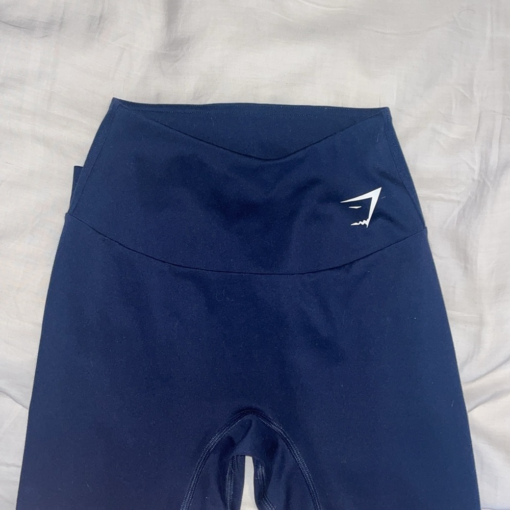 Gym shark leggings - Picture 2 of 2